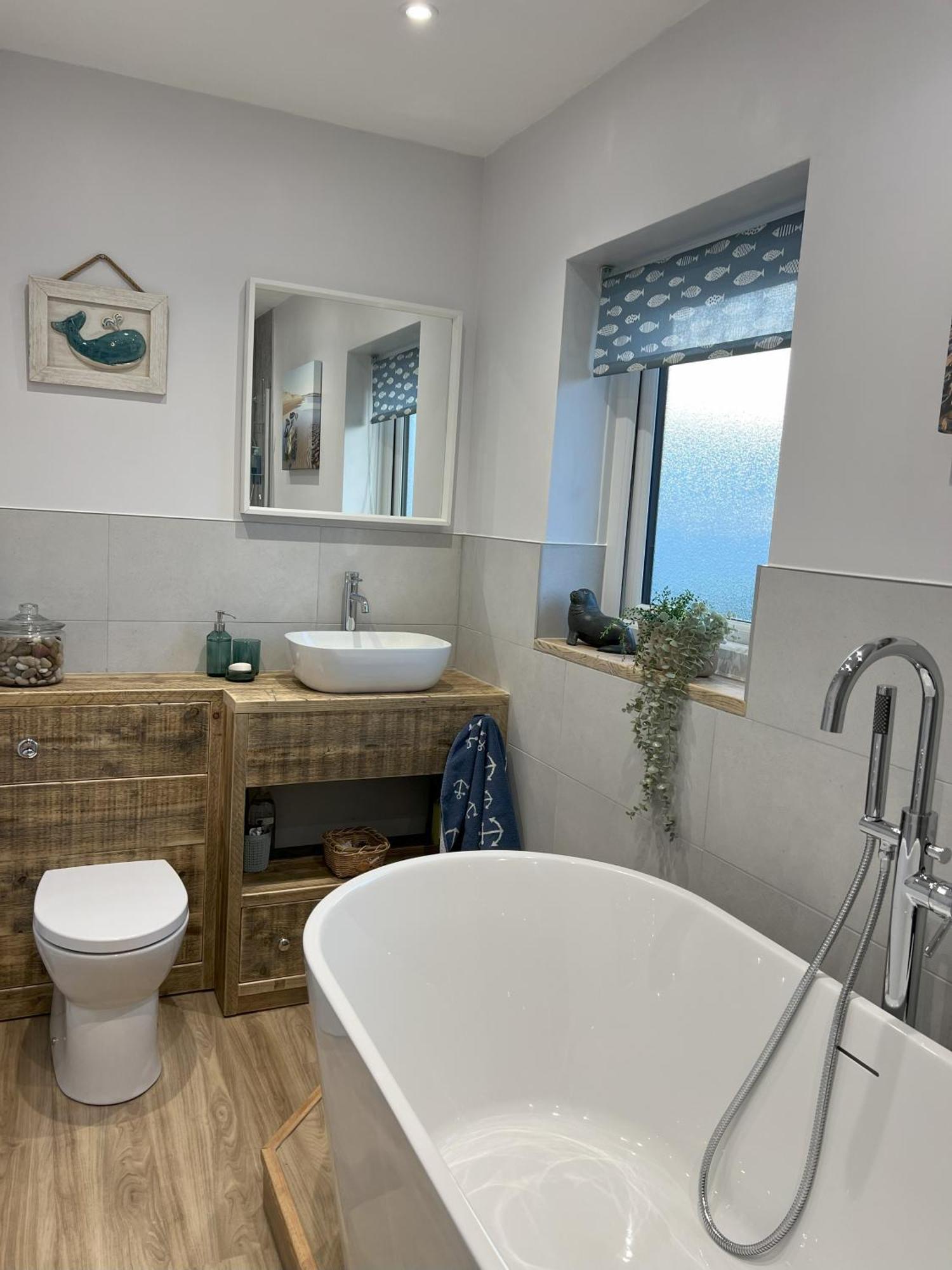 Coastal Retreat 150M From Beach Perfect For Families And Dogs Trearddur Exterior photo